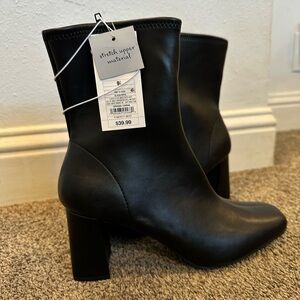 NEW TARGET BLACK SLEEK HIGH HEEL ANKLE BOOTS SIZE 9.5